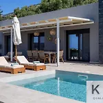 Villa Peristeri In Lourdata Village! *