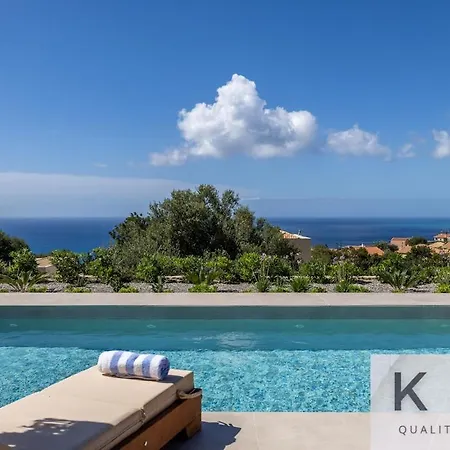 Peristeri In Lourdata Village! Villa *